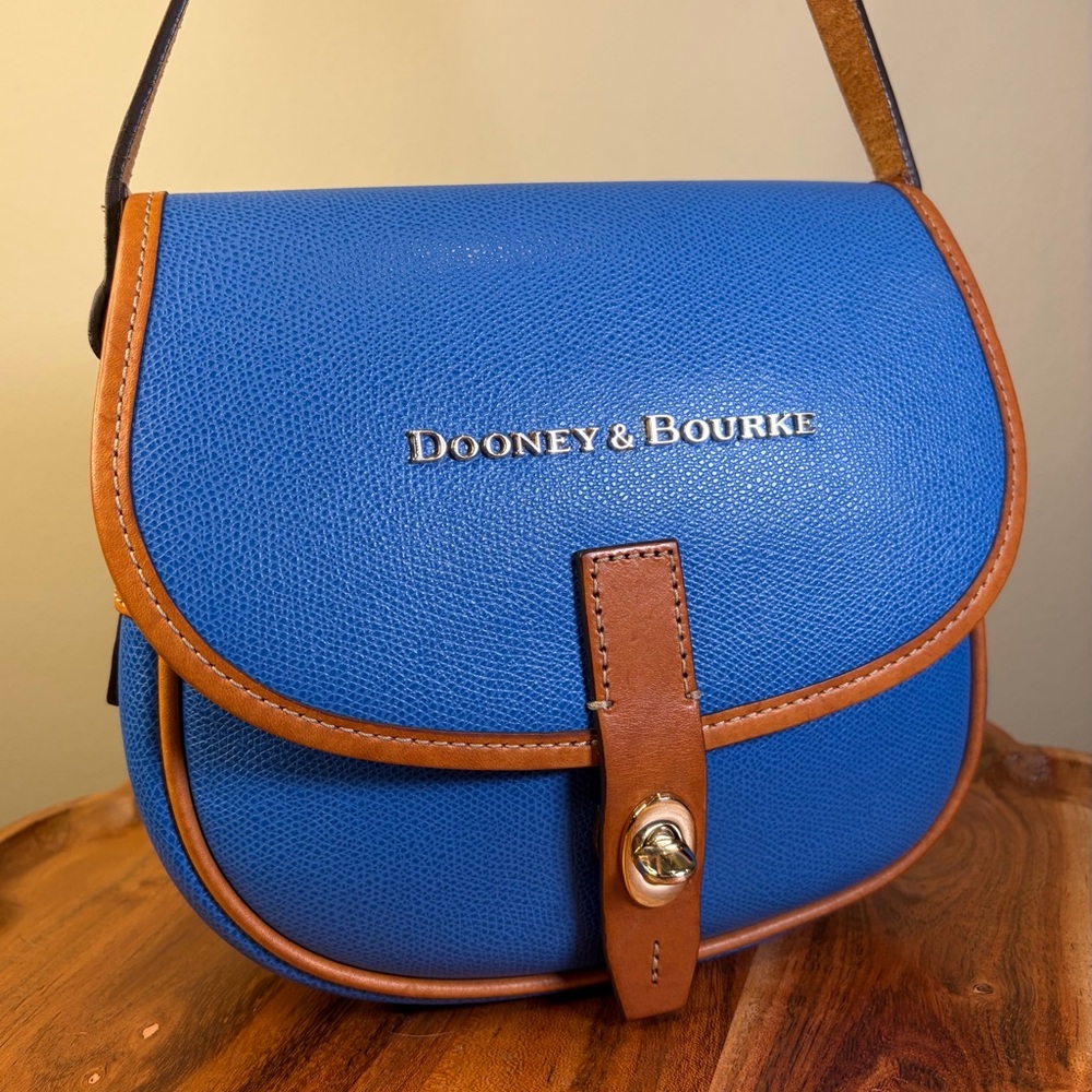 Dooney & Bourke Claremont Field Bag Blue Leather with Brown Trim EUC - Picture 4 of 17